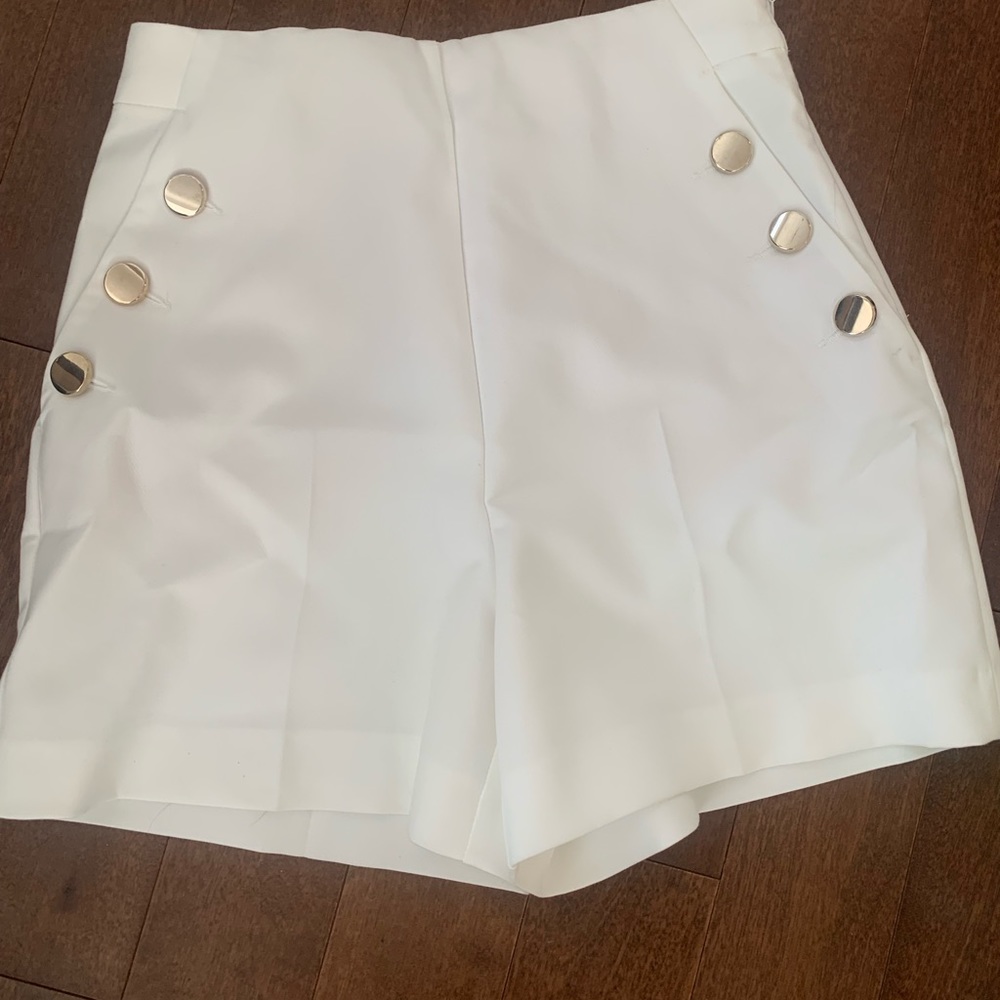 White Zara Shorts brand new!